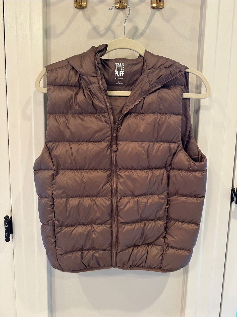 TNAction Aritzia The Little Puff Down Vest in Nomad Taupe (XS)